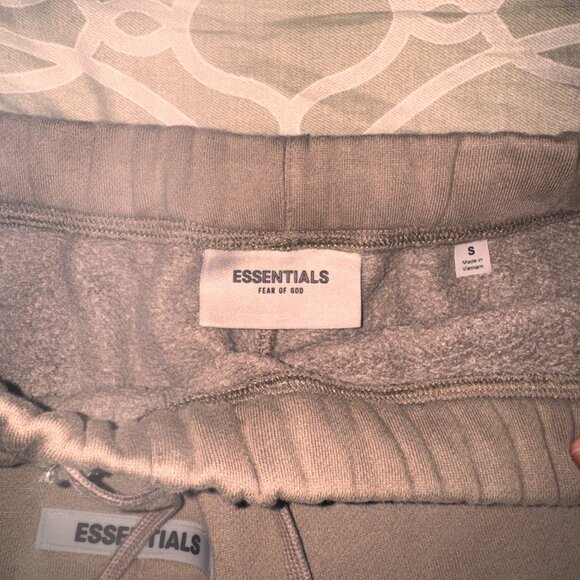 FEAR OF GOD Essentials Taupe Sweatshorts - SMALL - Picture 3 of 5